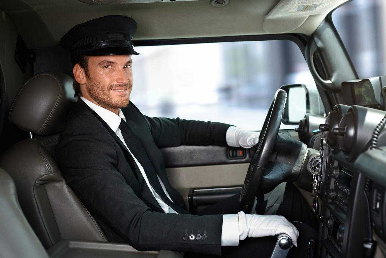 Водитель на авто